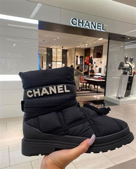 bottes chanel femme 2021|chanel snow boots.